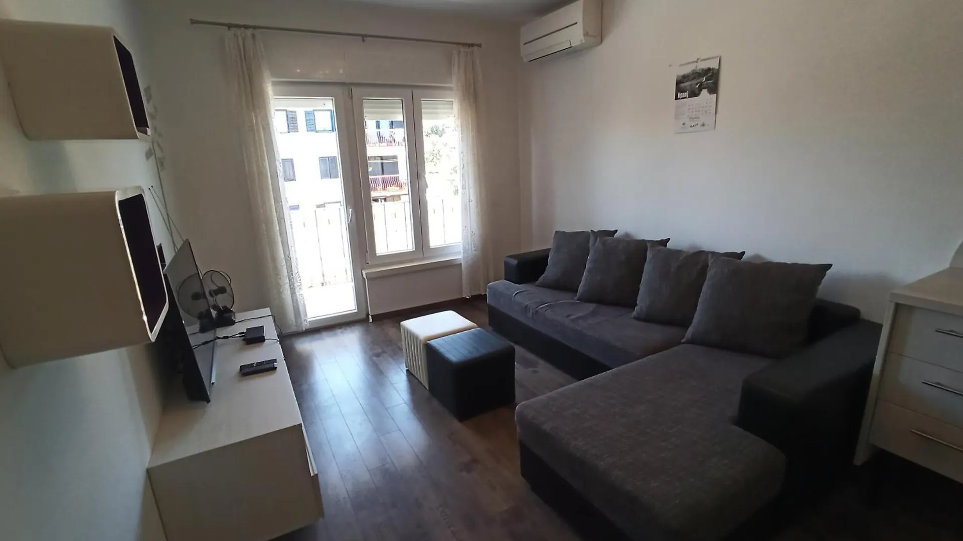 Apartment Mira Pula